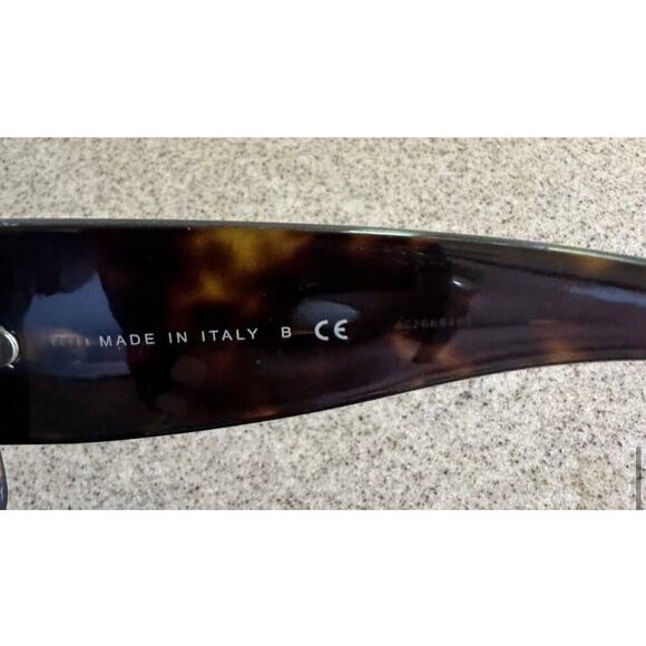 Chanel Sunglasses CH5435, Black/Gold, Brown/black Tortoise Gradient Lens - Picture 8 of 11